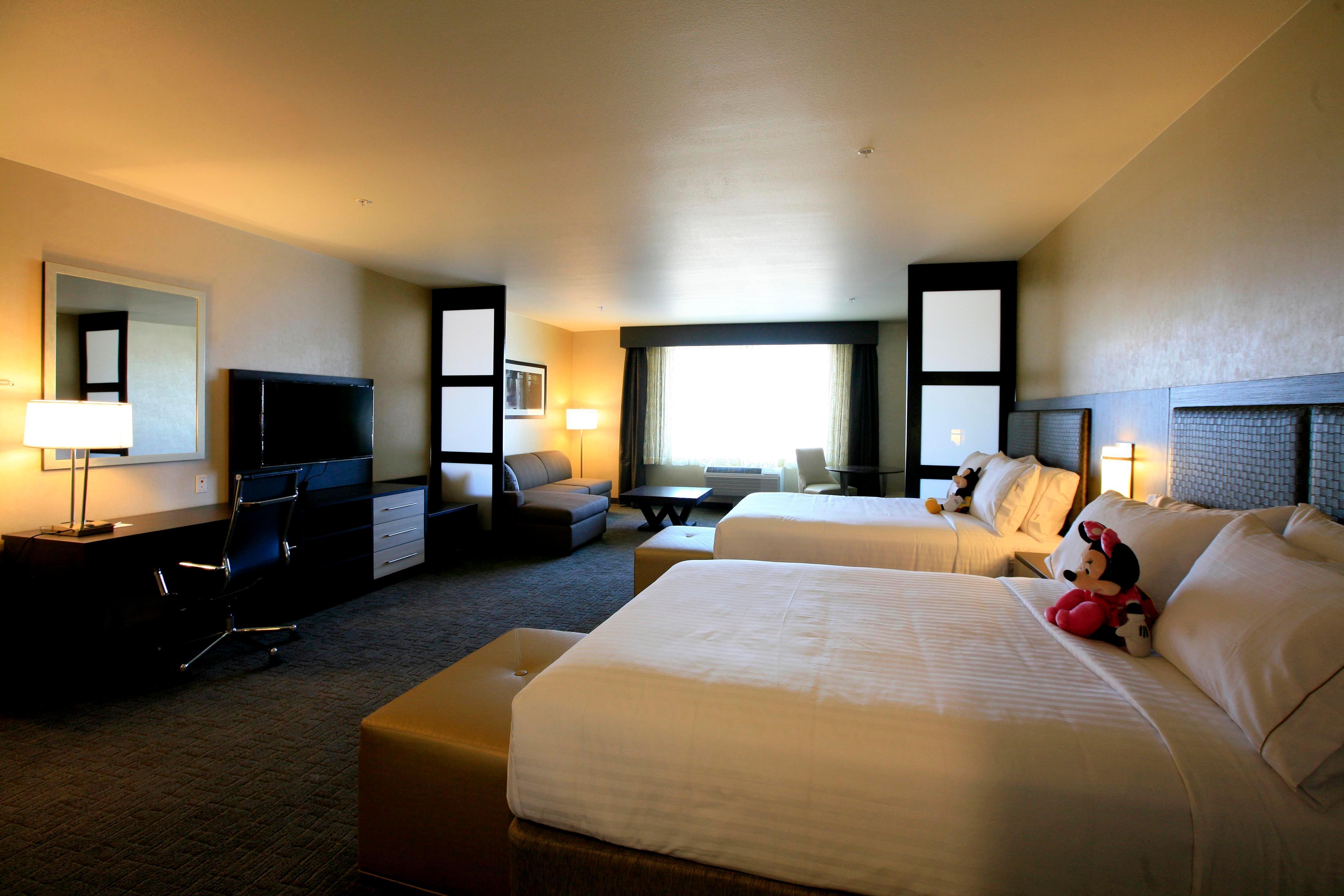 Holiday Inn Express & Suites Anaheim Resort Area By Ihg Экстерьер фото