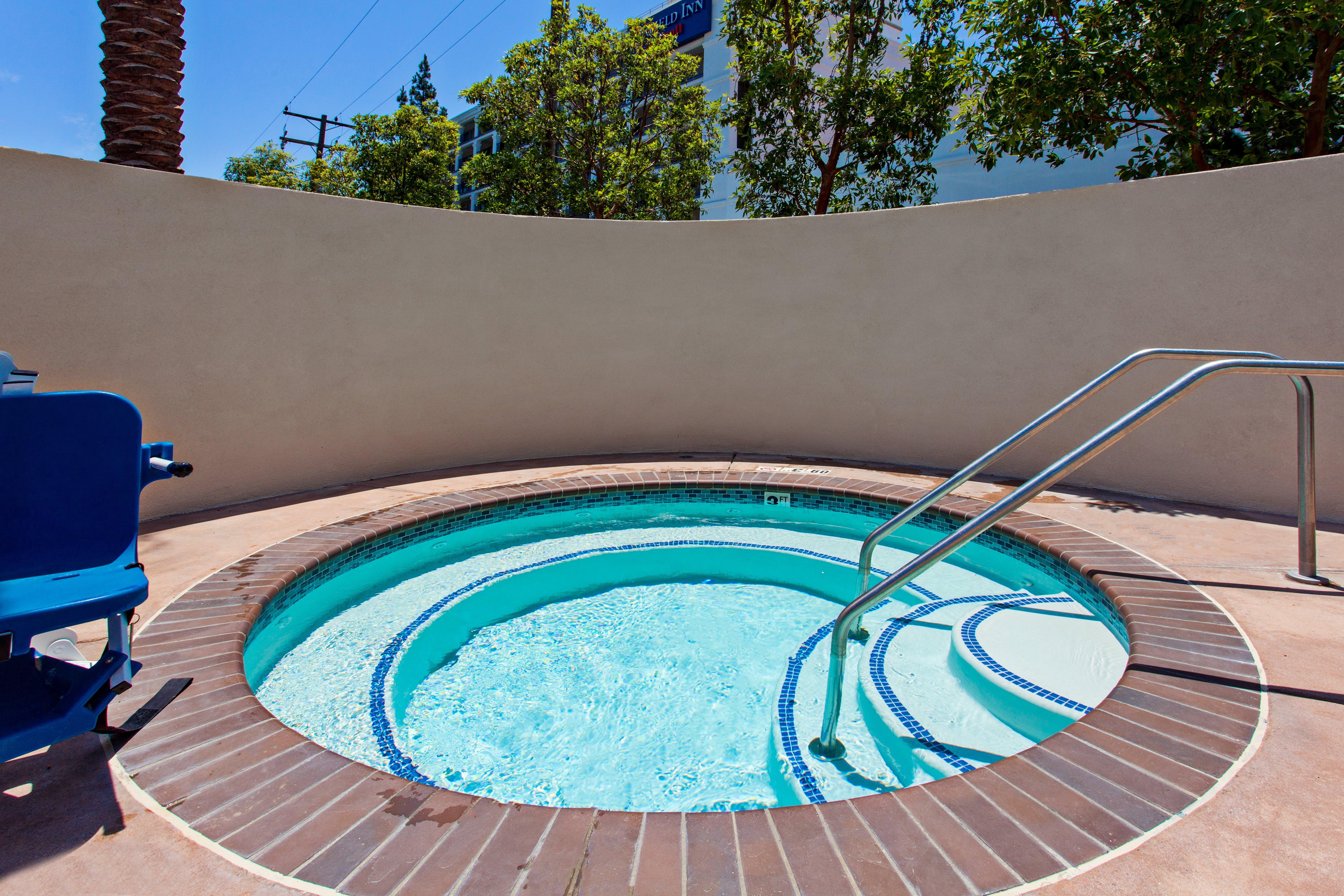 Holiday Inn Express & Suites Anaheim Resort Area By Ihg Экстерьер фото